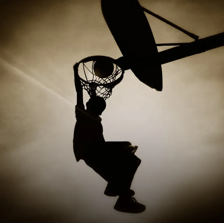 kid dunking